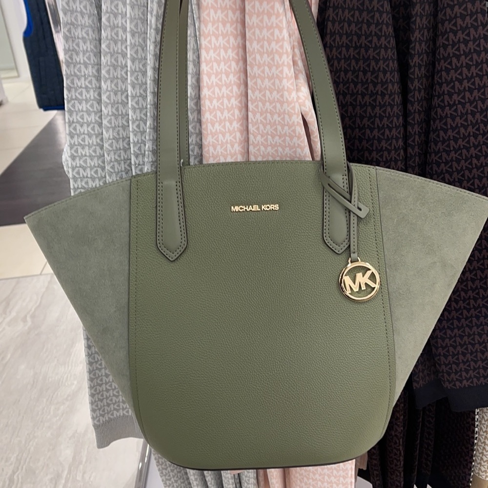 Michael Kors Portia Large Tote Leather - Picture 11 of 16